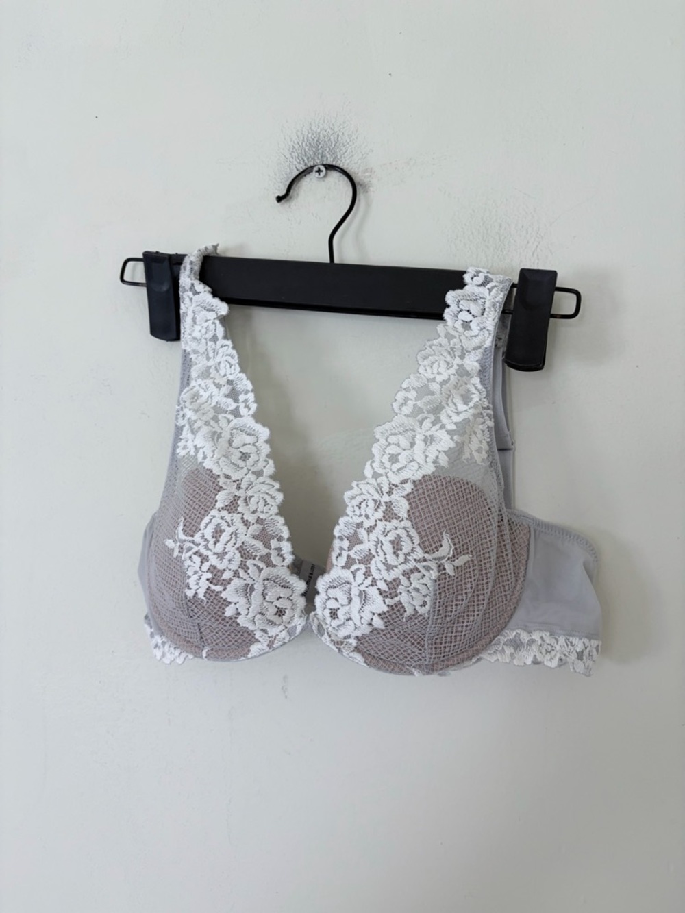NWOT Intimissimi Woman's Pretty Flowers Elena Balconette Bra 34B